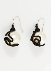 Float Bead Earring in Pearl